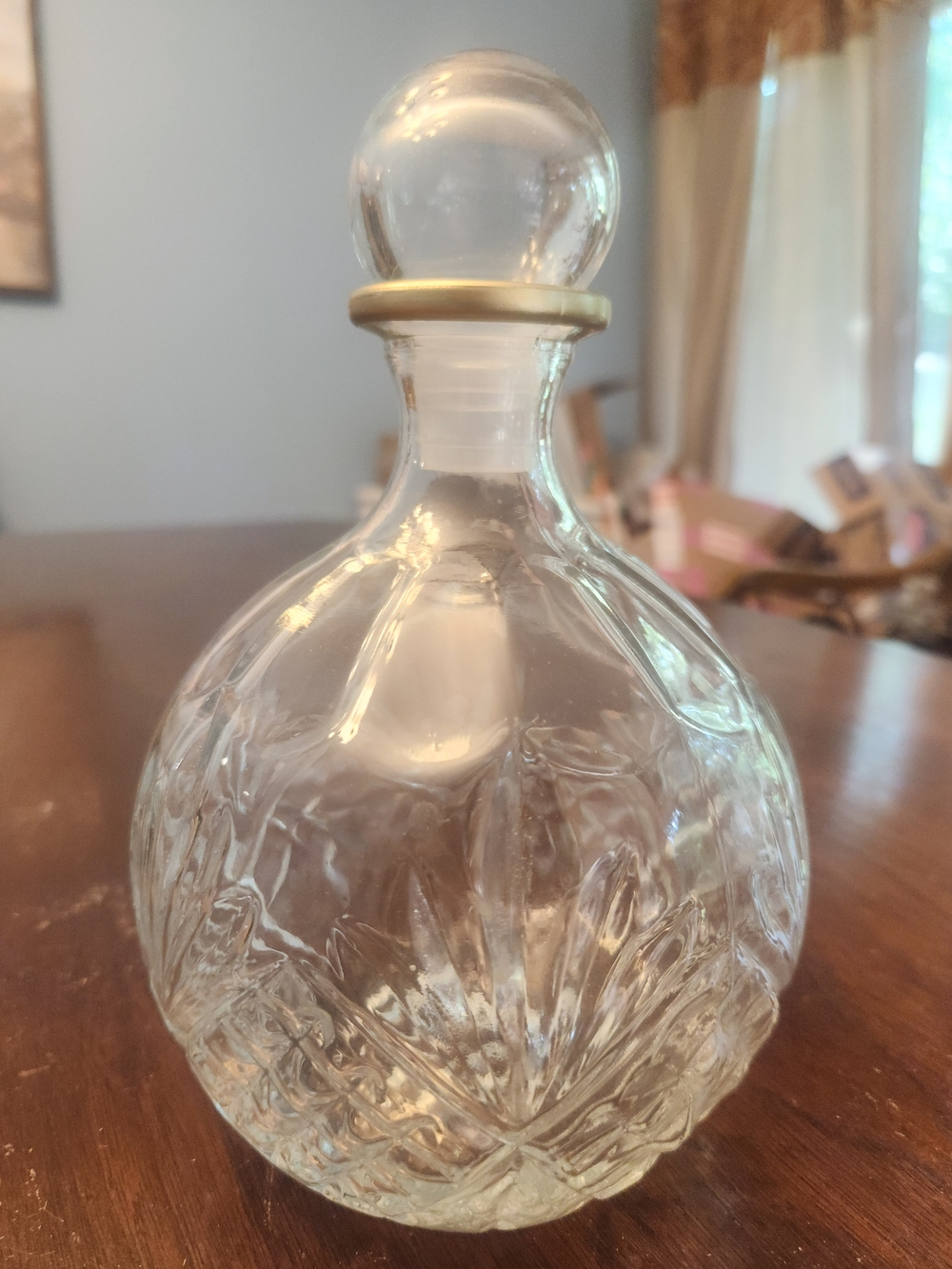 Clear Glass Decorative Decanter with Stopper -